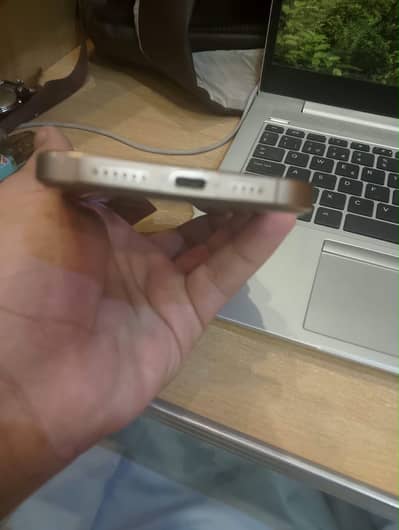 Apple iPhone 16 Pro Max