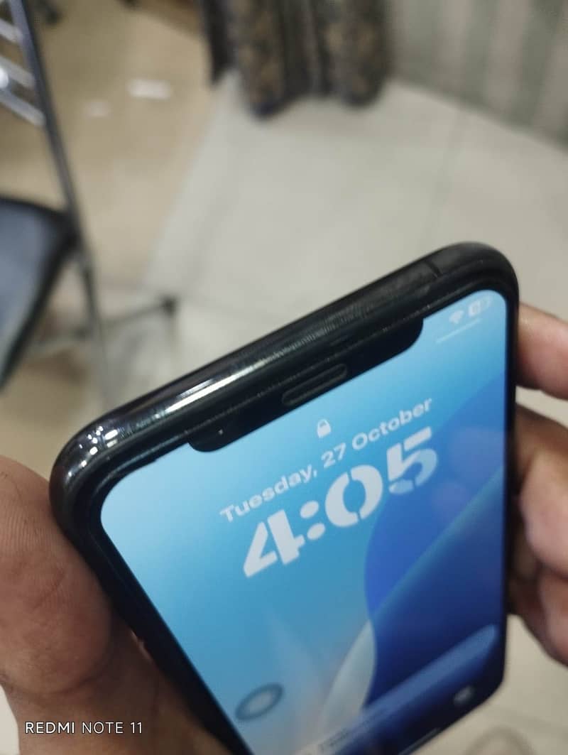 Apple iPhone Xs 5
