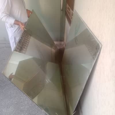 امپورٹڈ ون وے مرر گلاس 2 عدد - 9x4 اور 4.5x4 فٹ - پشاور