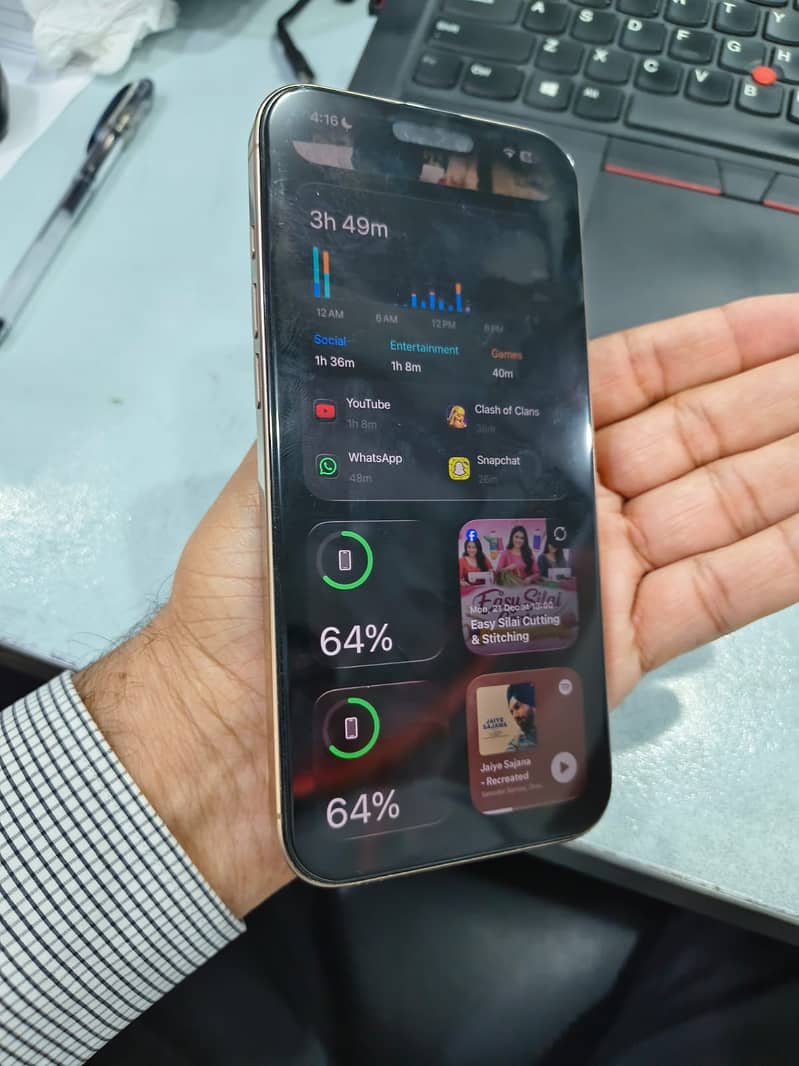 Apple iPhone 16 Pro Max 2