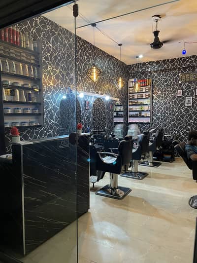 Saloon for sale lalyani mustafabad nice bakery 03094008786