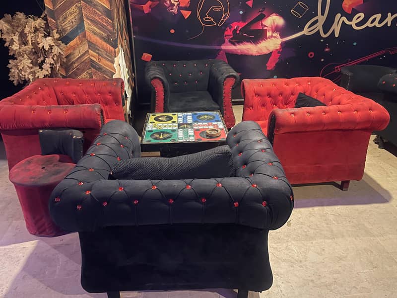 Restaurant sofa 0