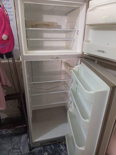 used dawlance fridge for sale