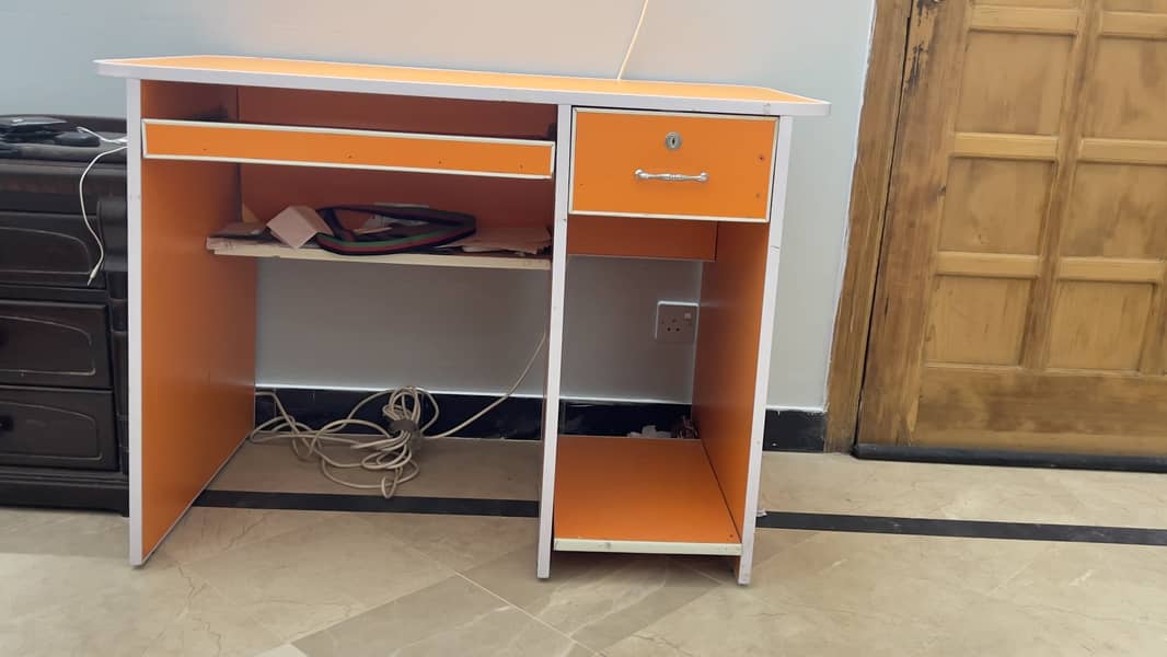 Orange Computer Table 1