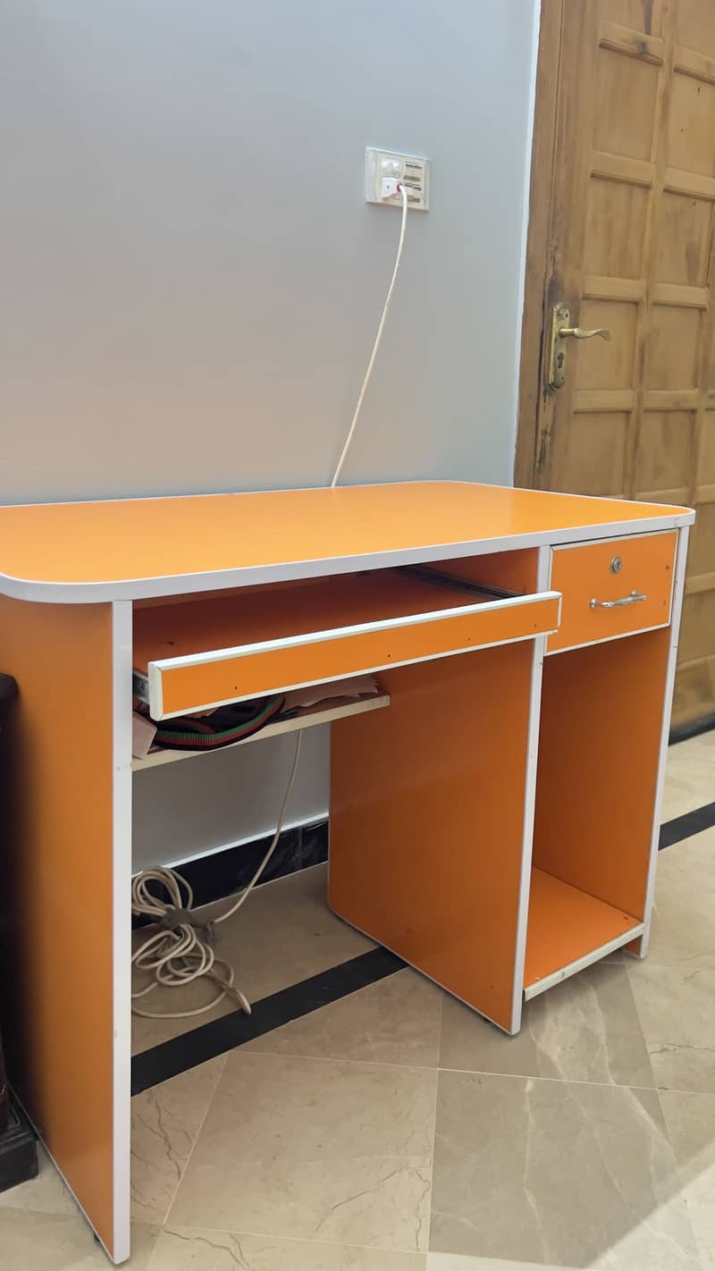 Orange Computer Table 4