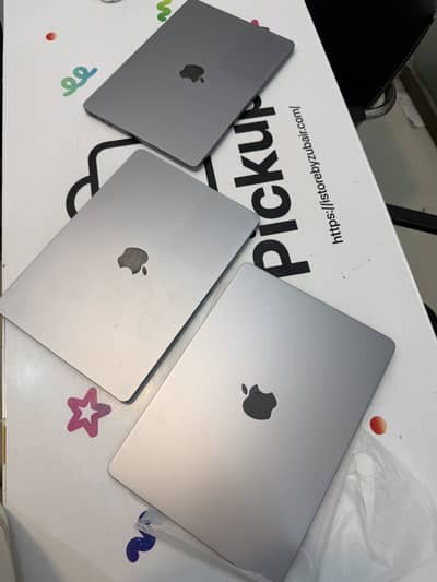 MacBook Air M2 13” 16/256GB 8/256GB Just Like New