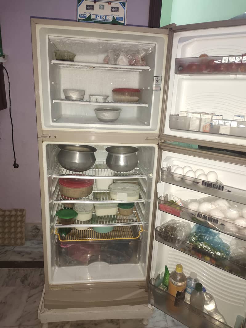 dawlance fridge 1