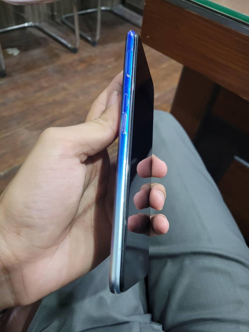 OPPO A54 0