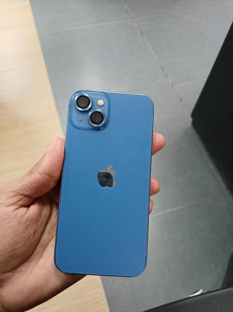 Apple iPhone 13 3