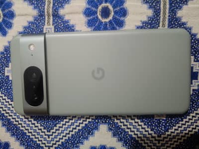 Google Pixel 8