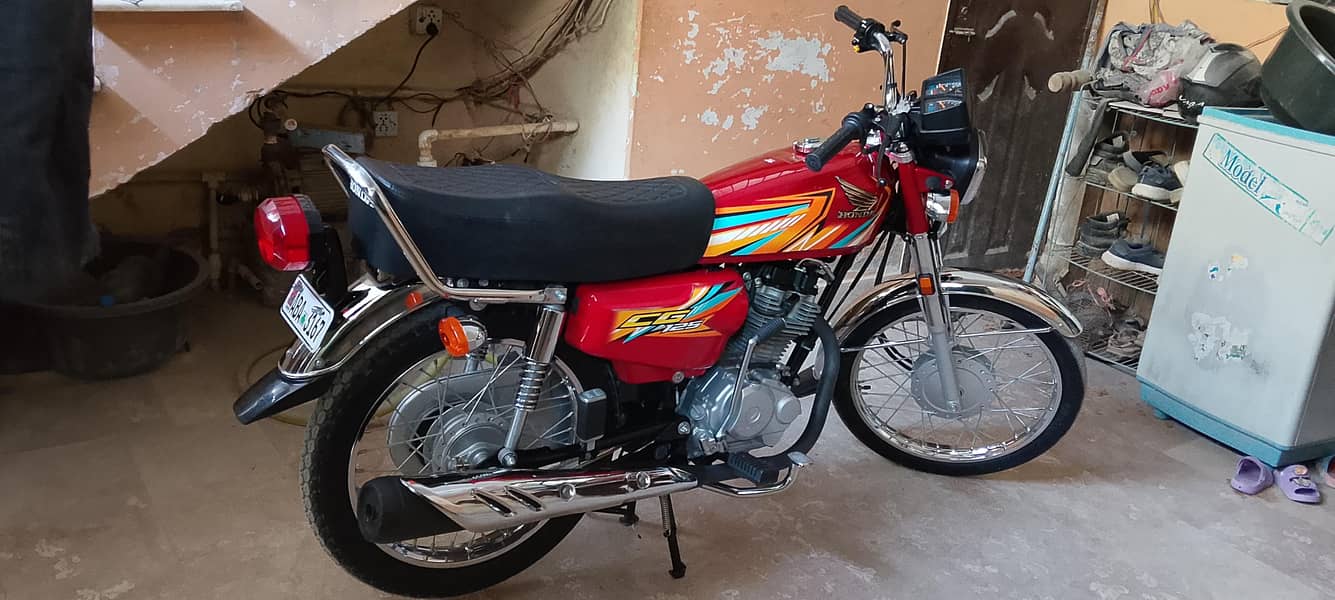 Honda 125 zero meter condition 9