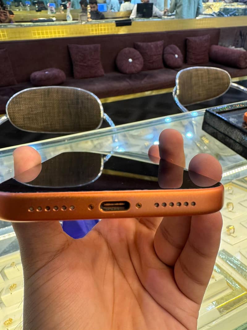 iphone 17 pro max 2