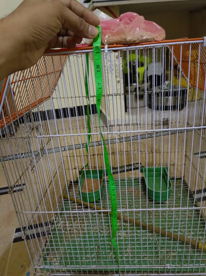 2 folding cage available 1