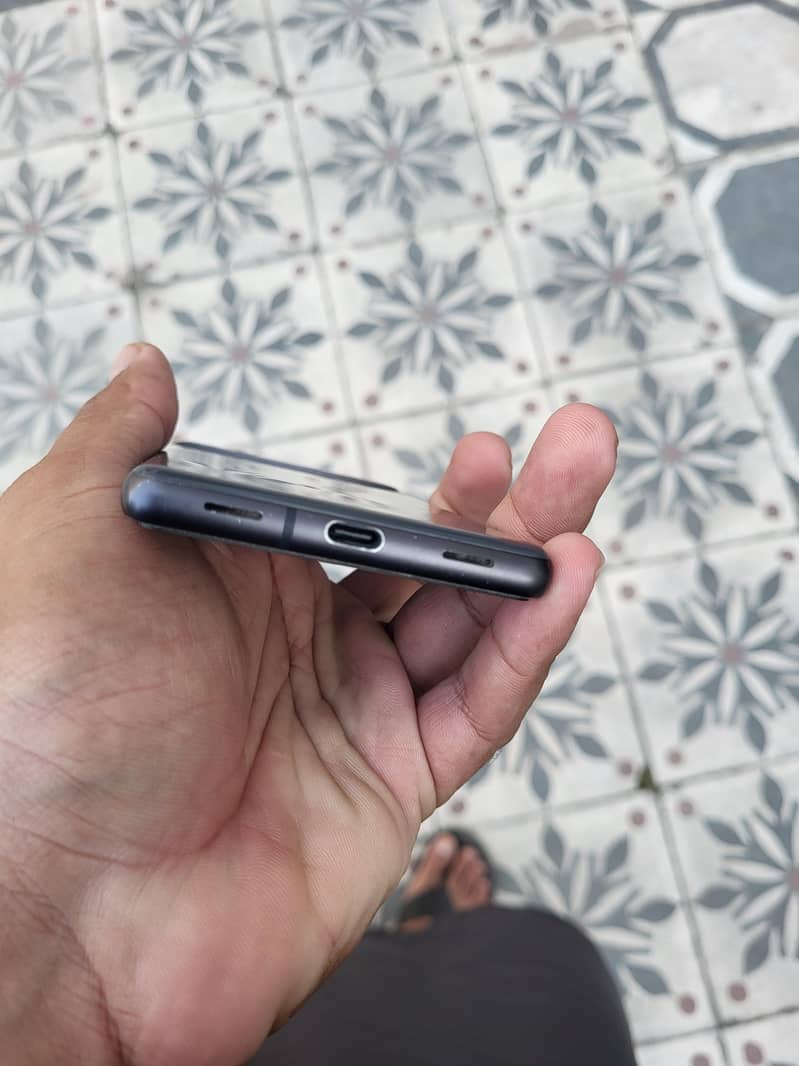 Google Pixel 7a 2
