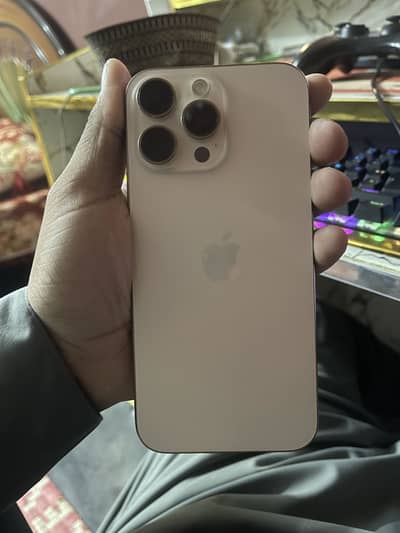 Apple iPhone 16 Pro Max