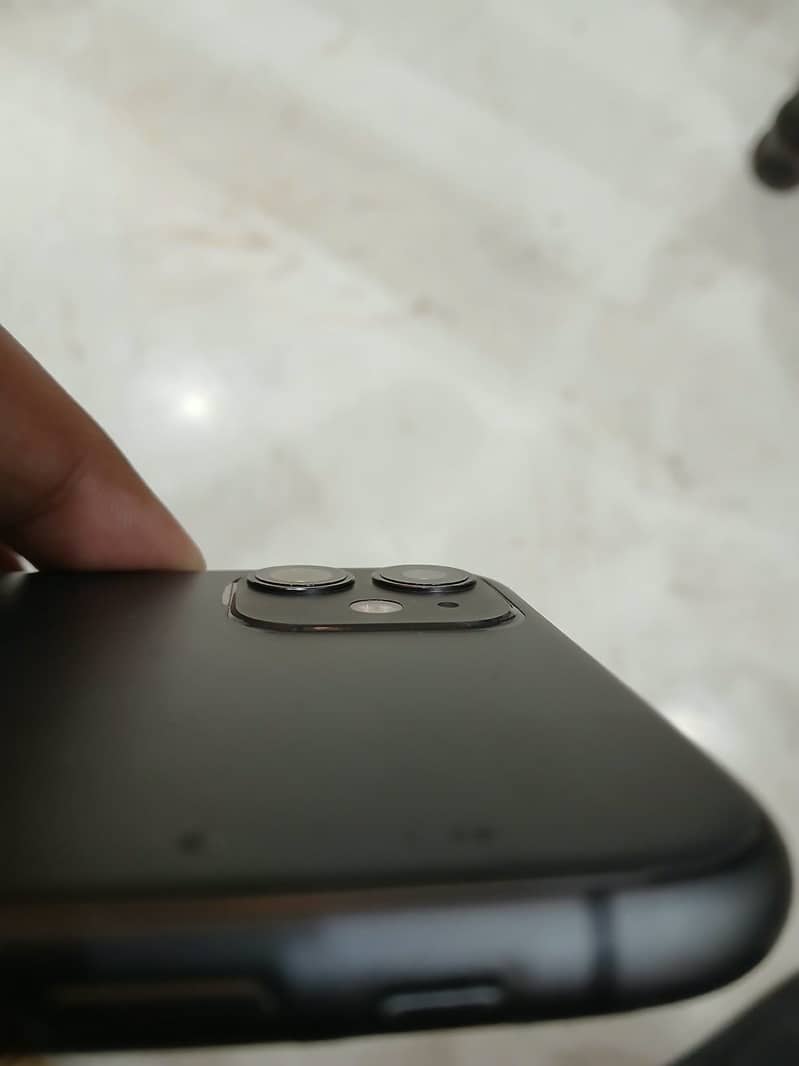 Apple iPhone 11 11
