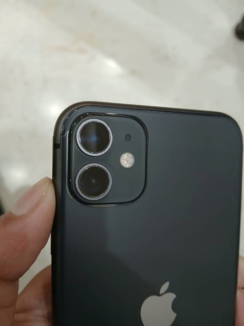 Apple iPhone 11 12