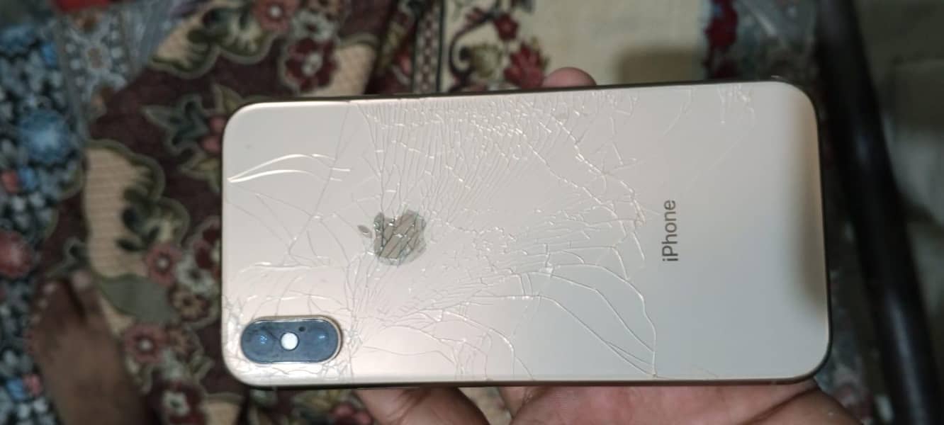 Apple iPhone XS 1