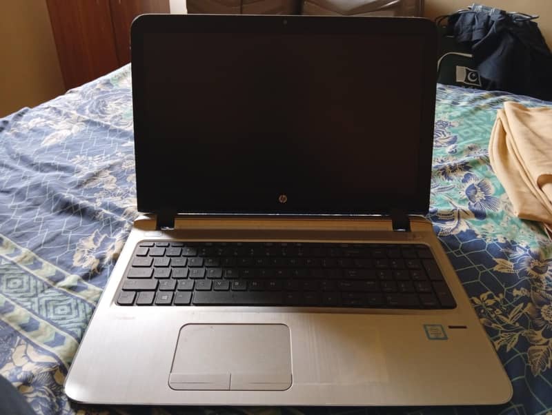 Solid HP laptop 1