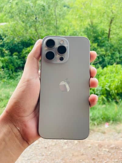 Apple iPhone 15 Pro Max 256GB Jv with Box