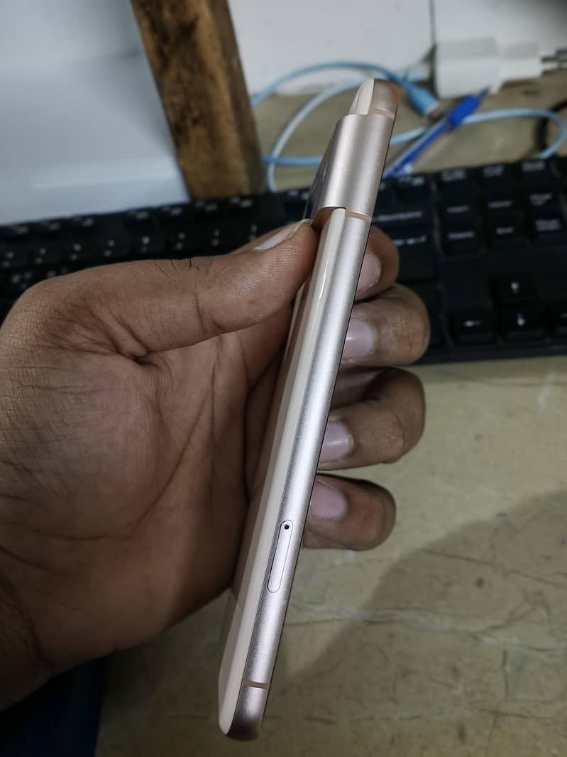 Google Pixel 8 5