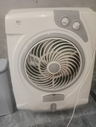 air cooler he bodi bht saf halat me he r pankha bht slow chalta he ab