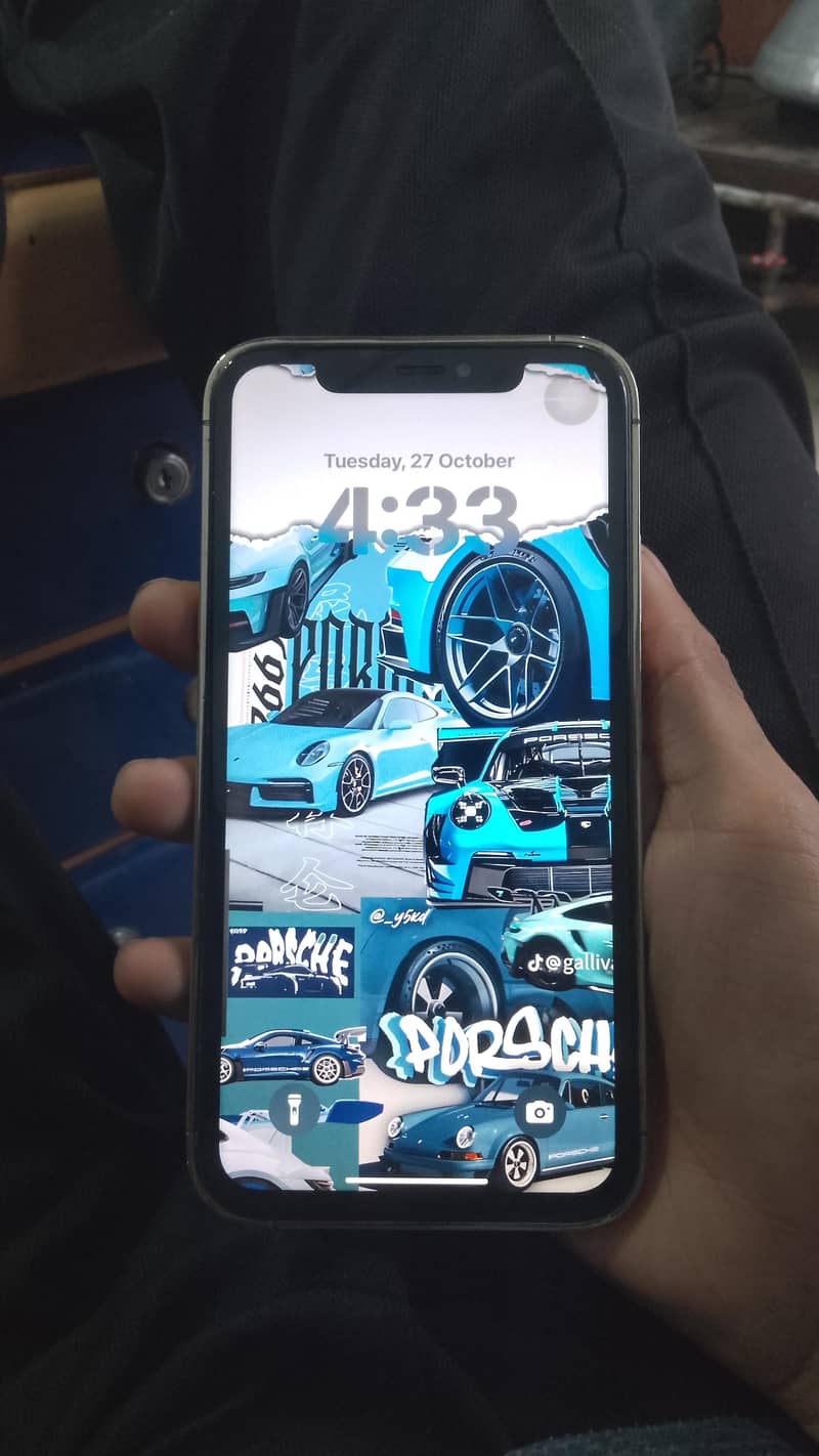 Apple iPhone XR 0