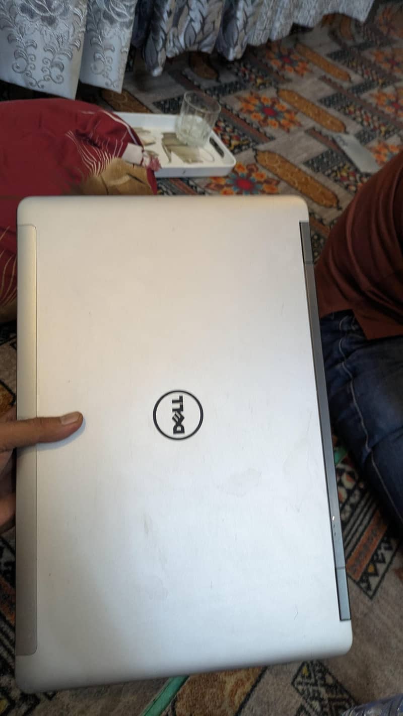 Dell precision M2800 4