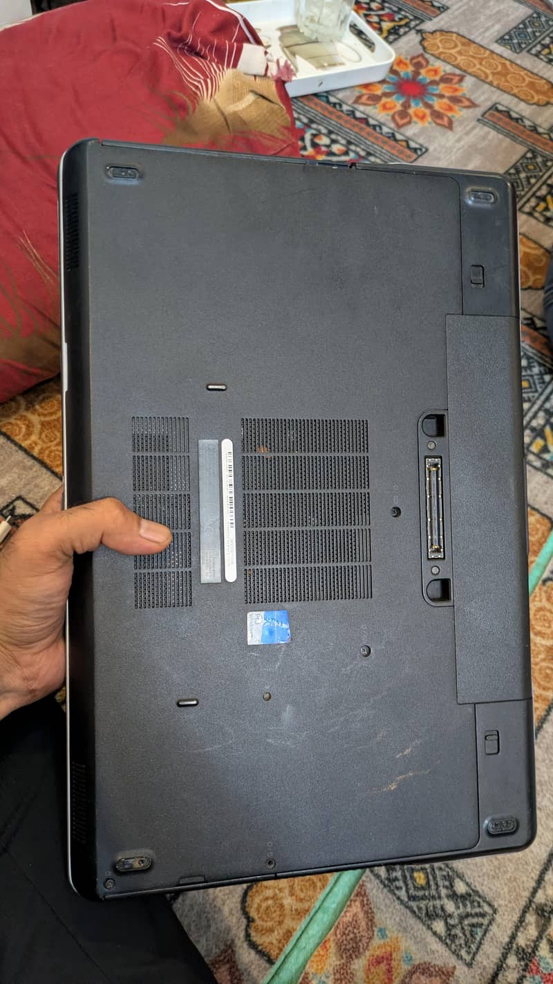 Dell precision M2800 6