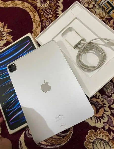 Apple iPad pro M2 0