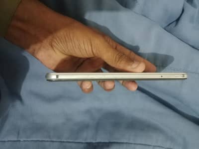 Infinix Hot 12