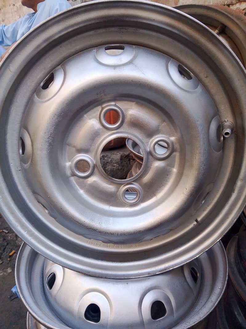Tyre.  Rims 4