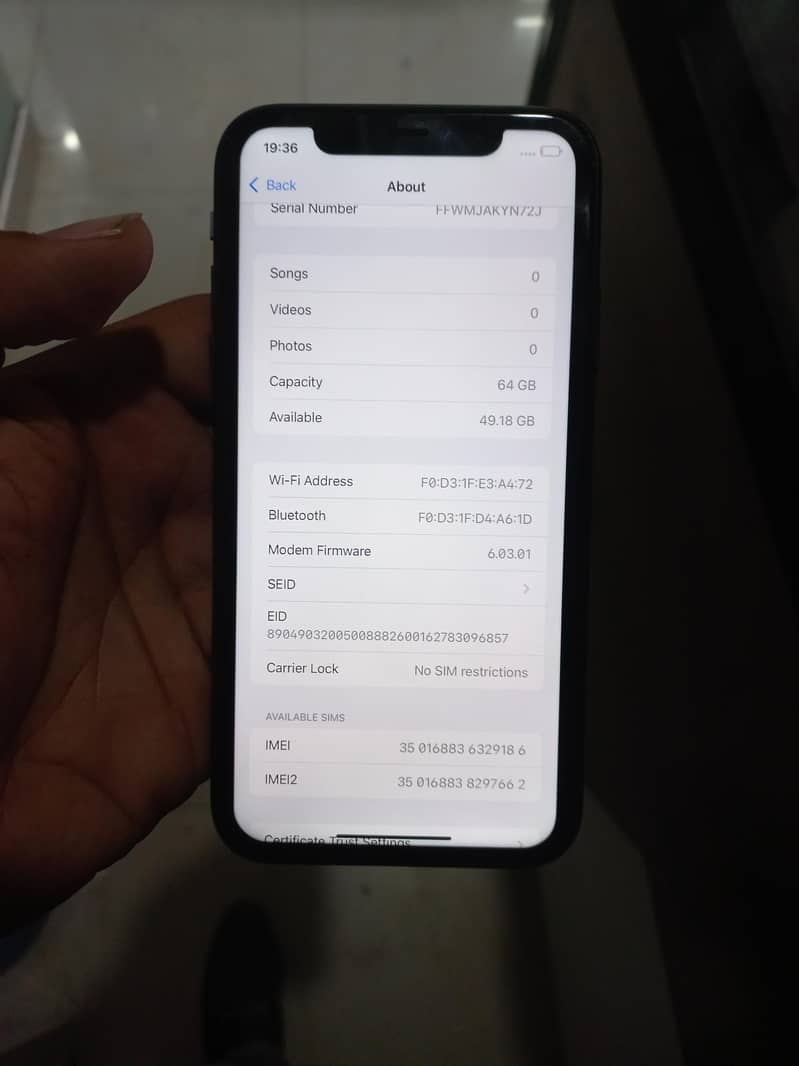 Apple iPhone 11 7