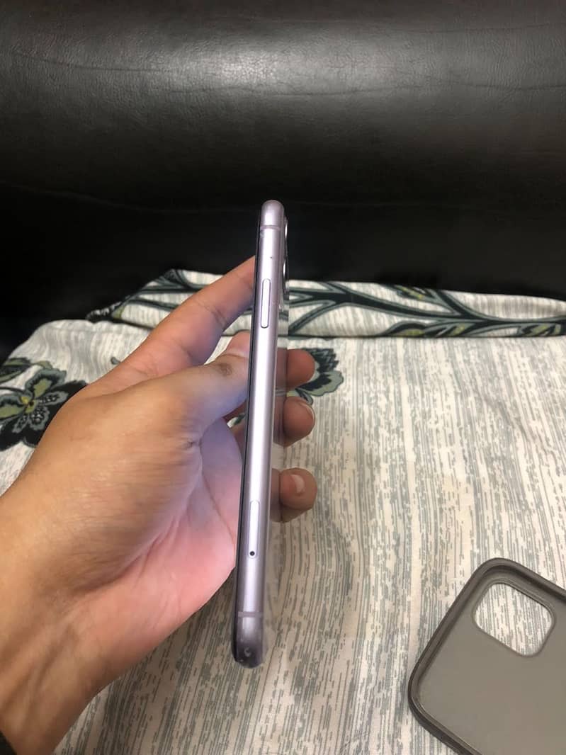 Apple iPhone 11 2