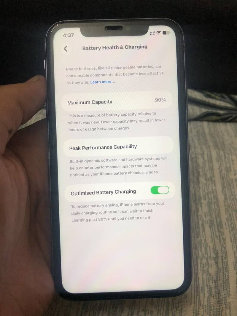 Apple iPhone 11 4
