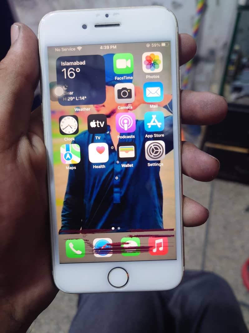 Apple iPhone 7 0