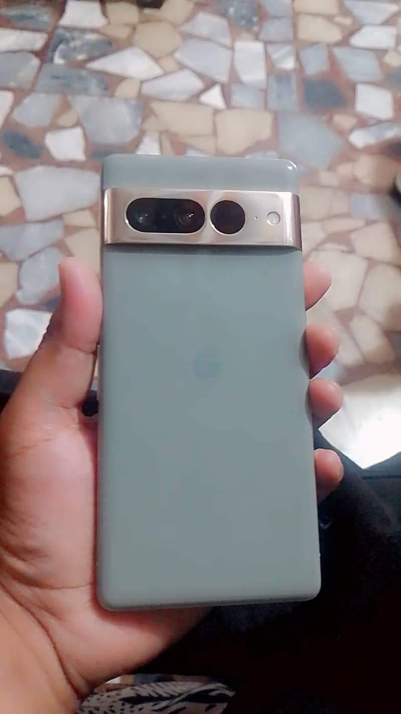 Google Pixel 7 Pro 0