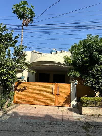 10 Marla Single Storey House Available For Sale In Gulraiz Phase 02