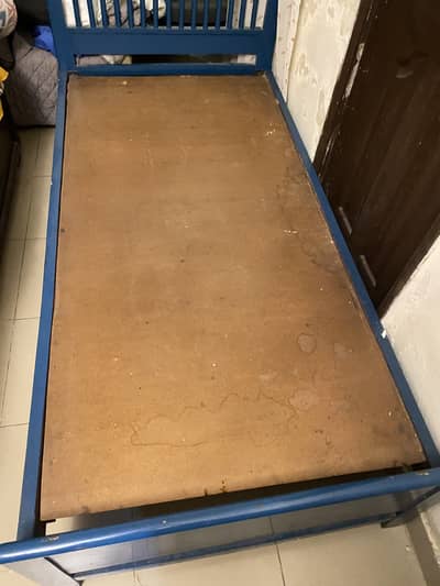 Bed for argent sale