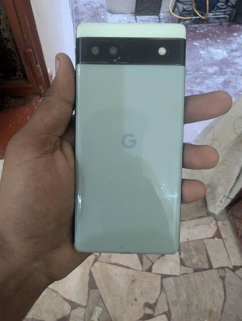 Google Pixel 6a 5