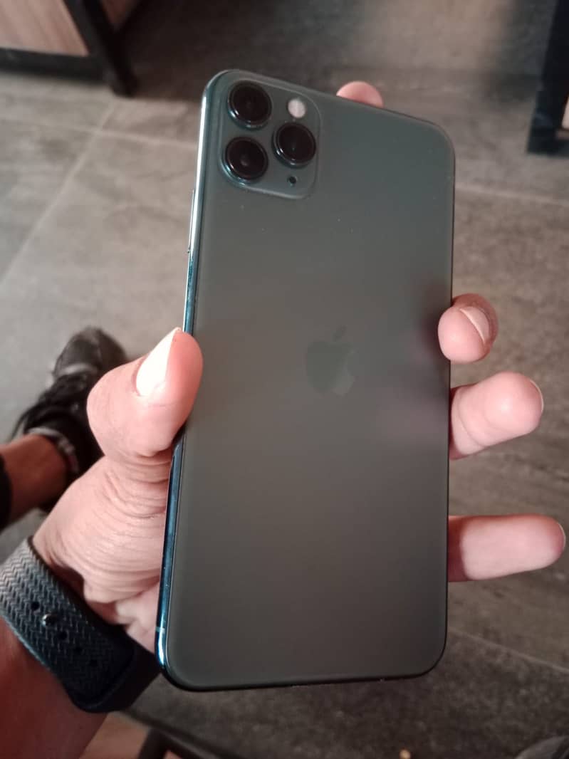 Apple iPhone 11 Pro Max 0