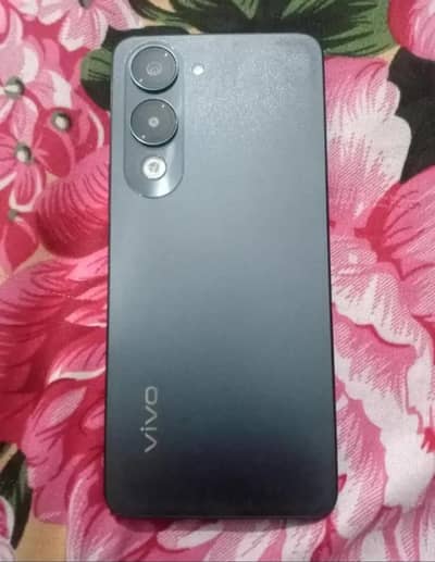 Vivo Y04 Complete Box (4+4/128)