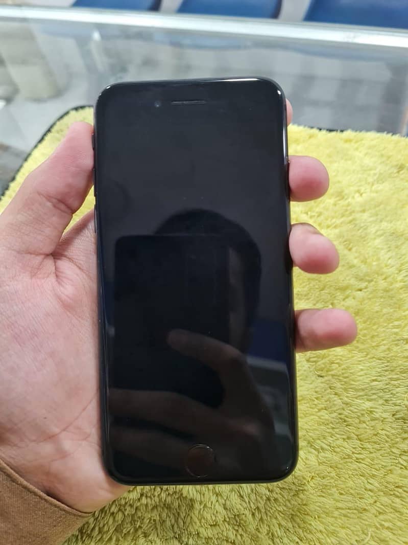 Apple iPhone 8 8