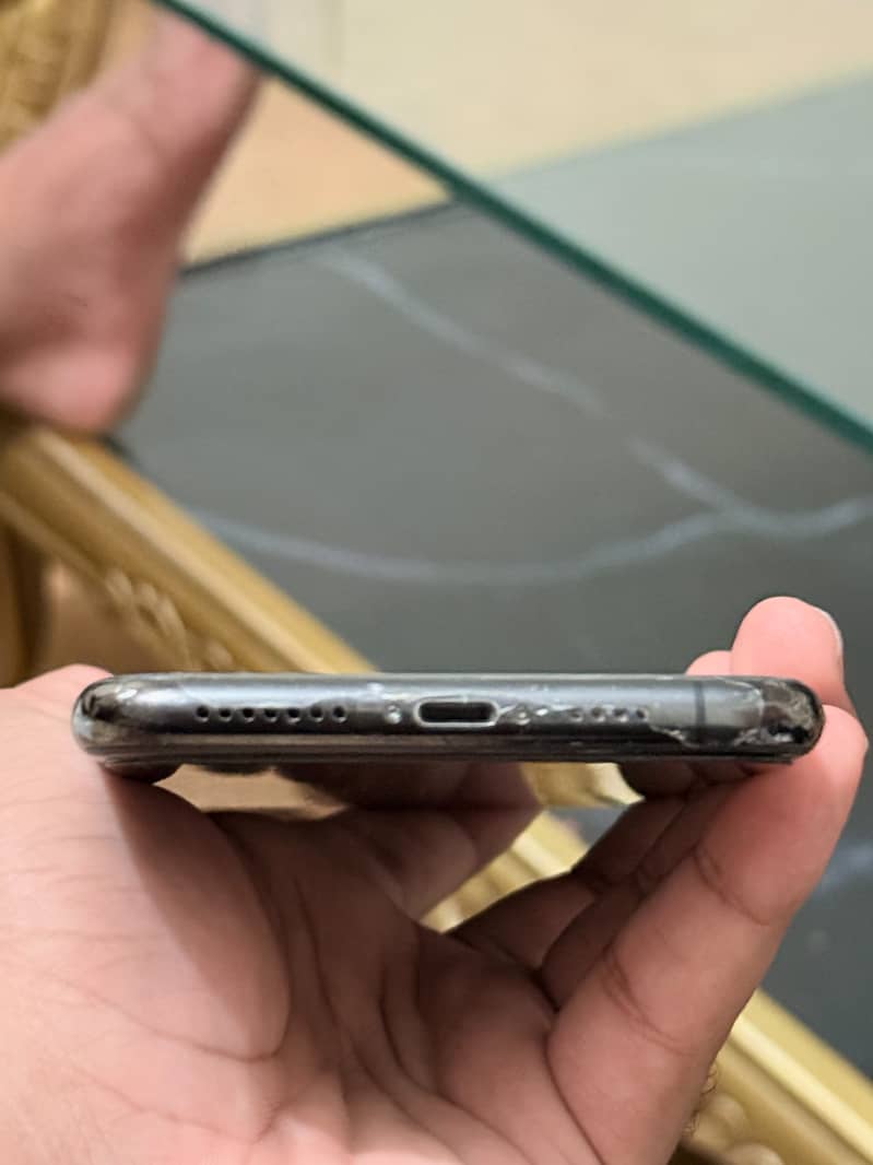 iPhone 11 Pro Max all sim working read add first 2