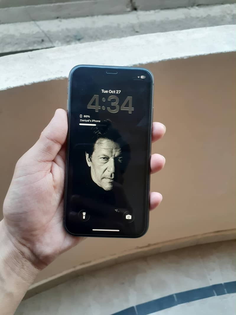 iPhone 11 water pack 5
