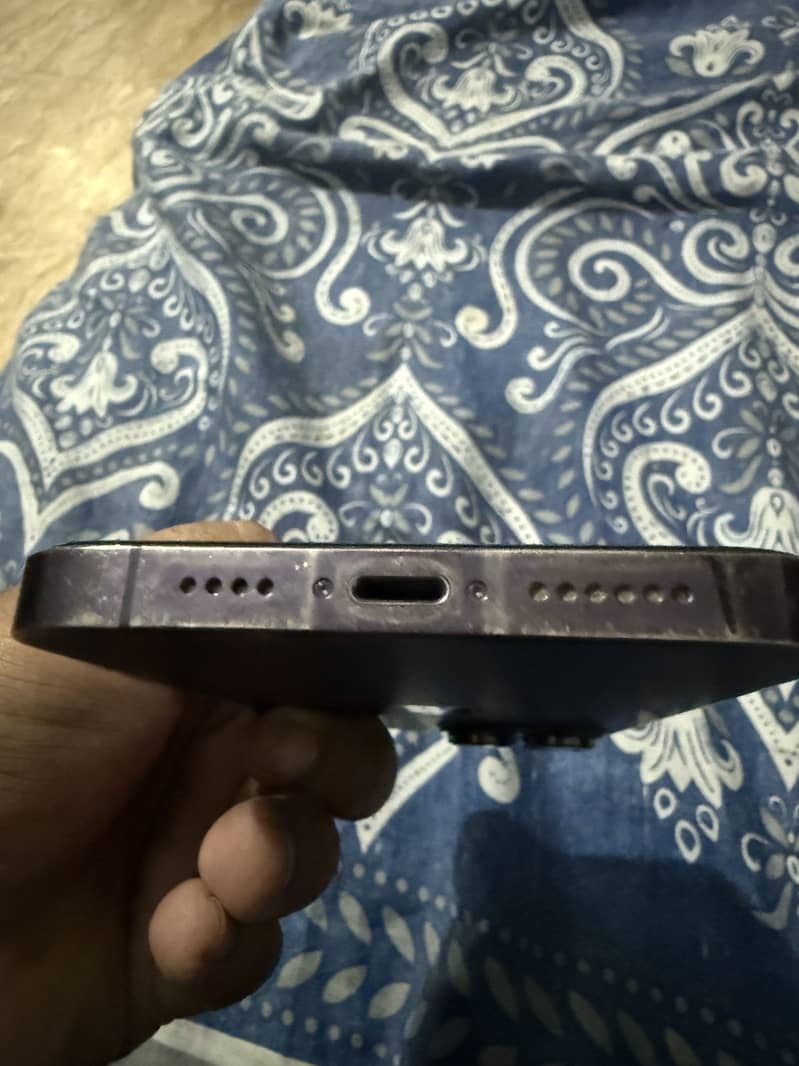 Apple iPhone 14 Pro Max 4