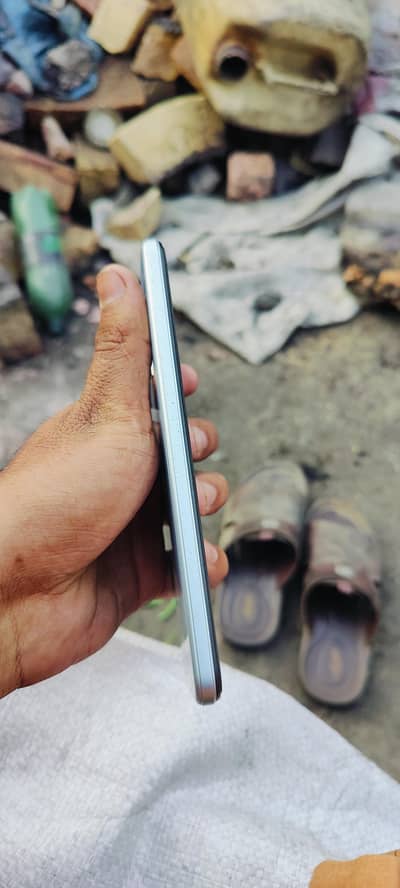 Vivo Y21