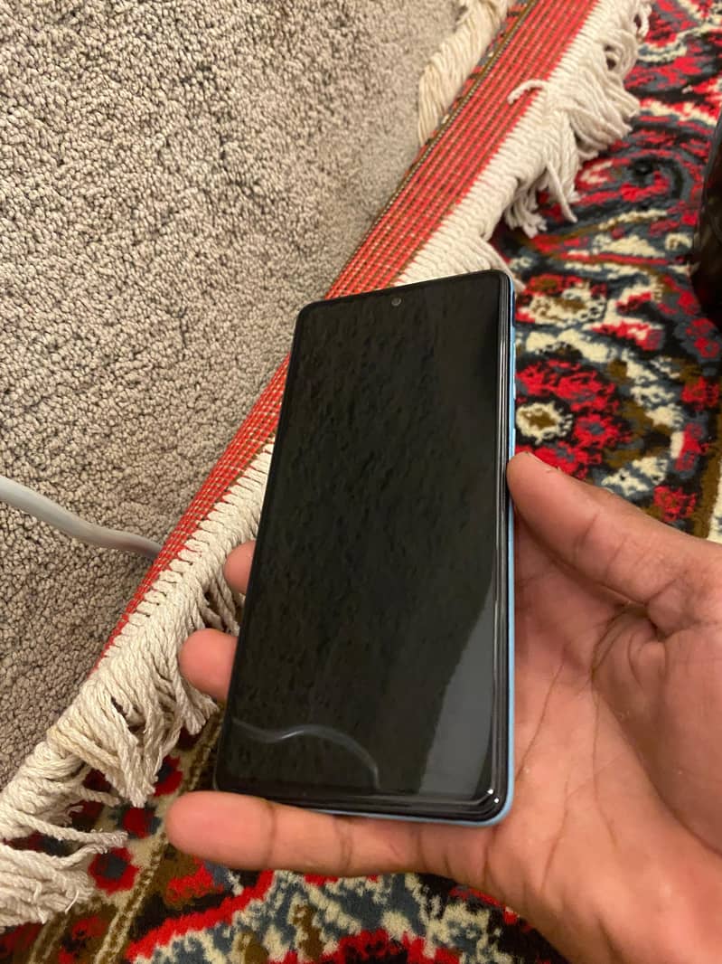 Samsung Mobile A72 7