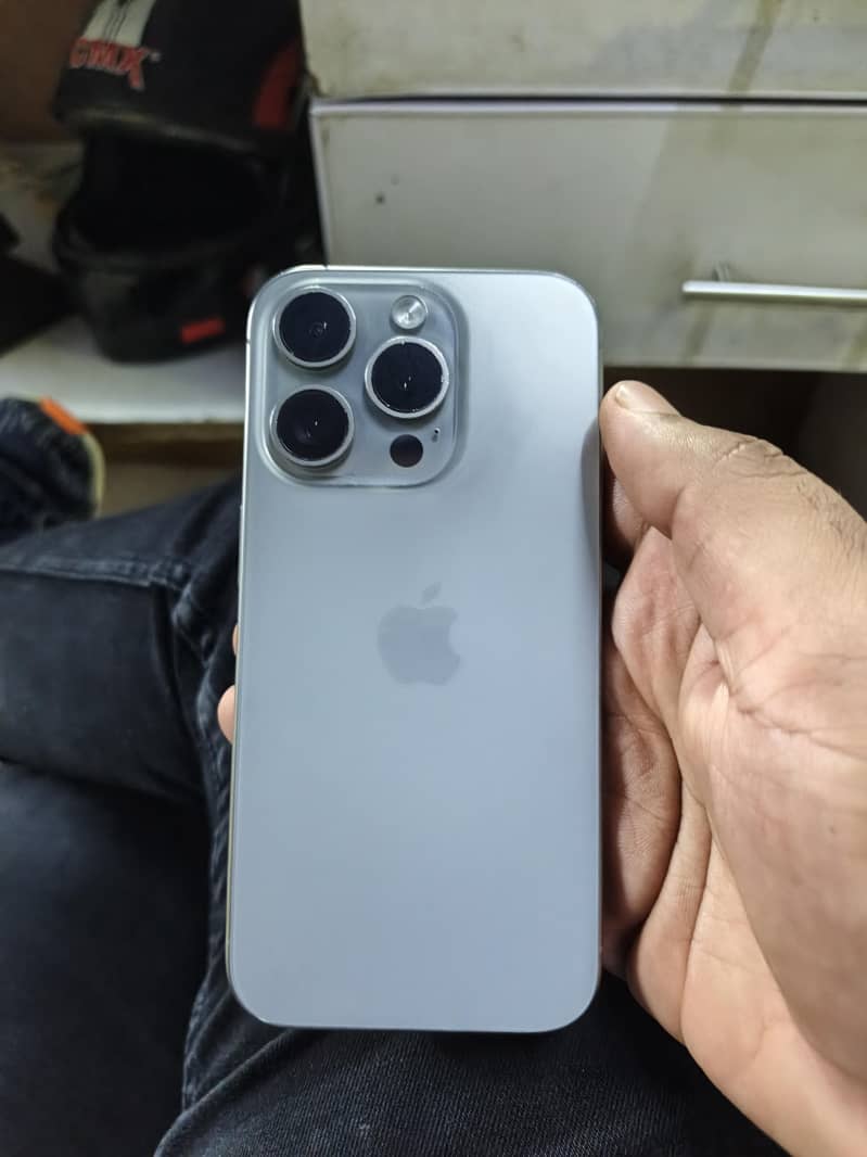 Apple iPhone 15 Pro 5