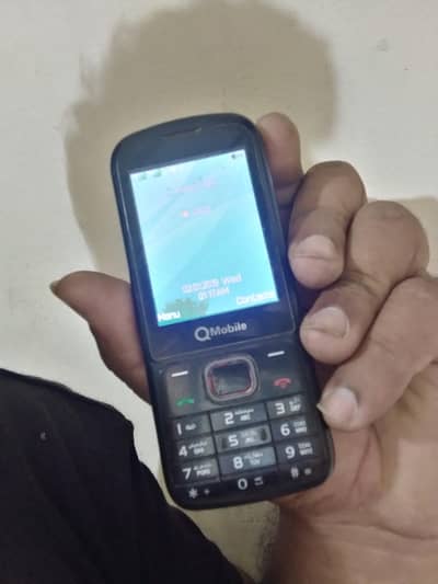 QMobile e4  03098289032